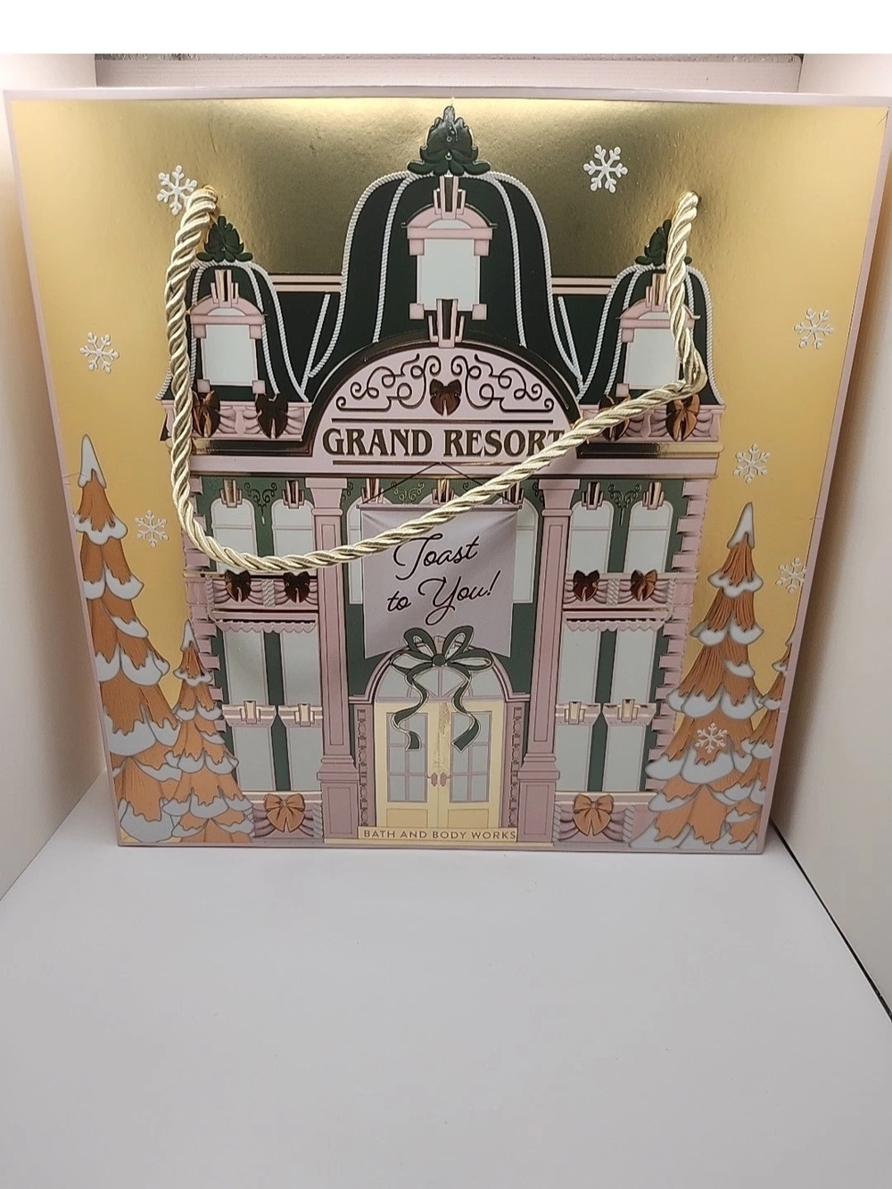 Bath & Body Works Grand Resort Holiday Gift Bag - Champagne toast 3 in set New.